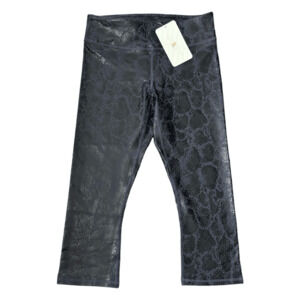 Fabletics Snake Printed Powerhold Crop Leggings - Gray/Black - Size S (4-6) NWT!